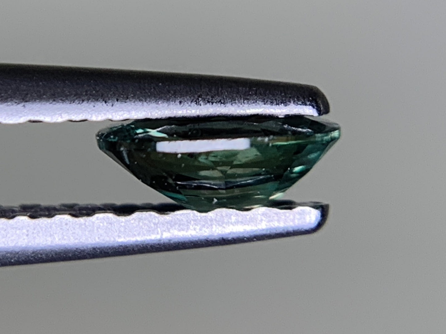 アレキサンドライト  0.344ct  中央宝石ソーティング付き  5.1㎜×4.0㎜×2.1㎜  ルース（ 裸石 ） 3664Y