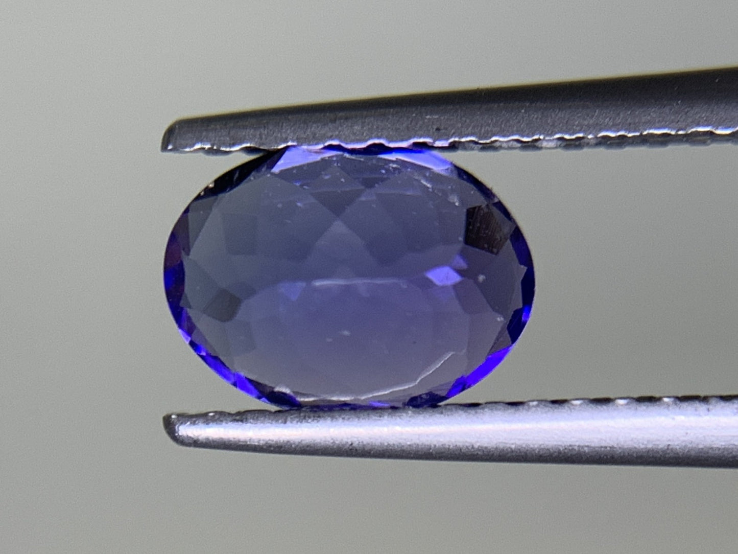 タンザナイト 1.109ct 宝石ソーティング付き  7.3㎜×5.5㎜×3.5㎜  ルース（ 裸石 ） 3692Y