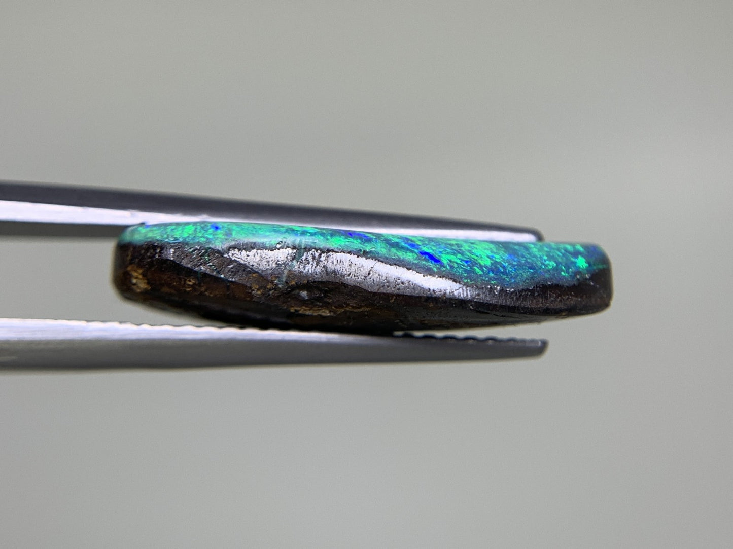 ボルダーオパール 6.045ct 宝石ソーティング付き  20.1㎜×8.4㎜×3.9㎜  ルース（ 裸石 ） 3708Y