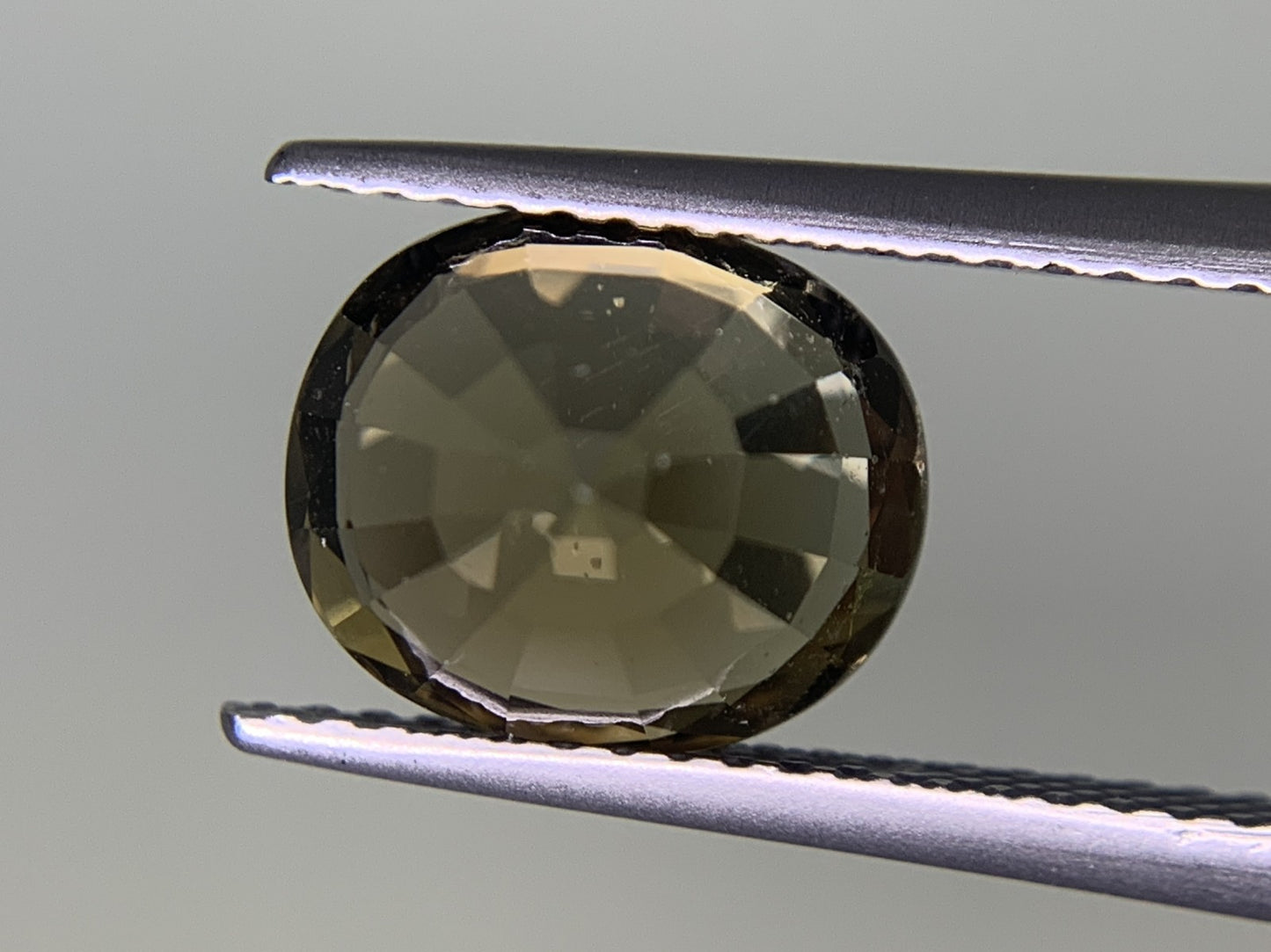 トルマリン 3.288ct 宝石ソーティング付き 9.6㎜×8.0㎜×6.6㎜ ルース（ 裸石 ） 3751Y