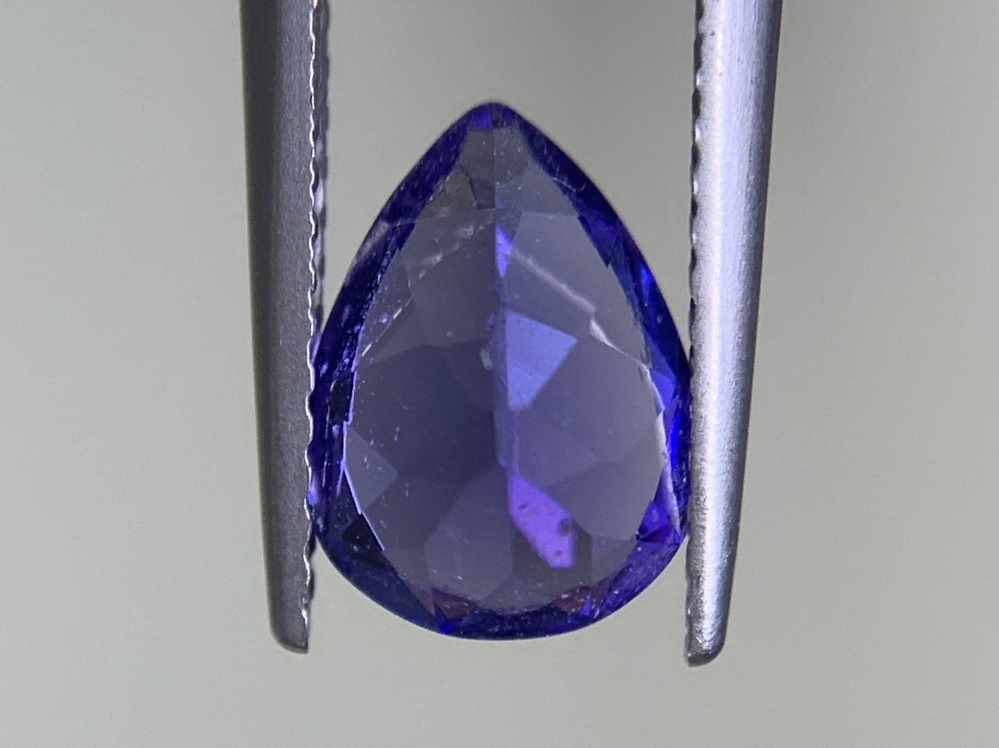 タンザナイト 1.909ct 宝石ソーティング付き  9.1㎜×6.7㎜×5.0㎜  ルース（ 裸石 ） 3770Y