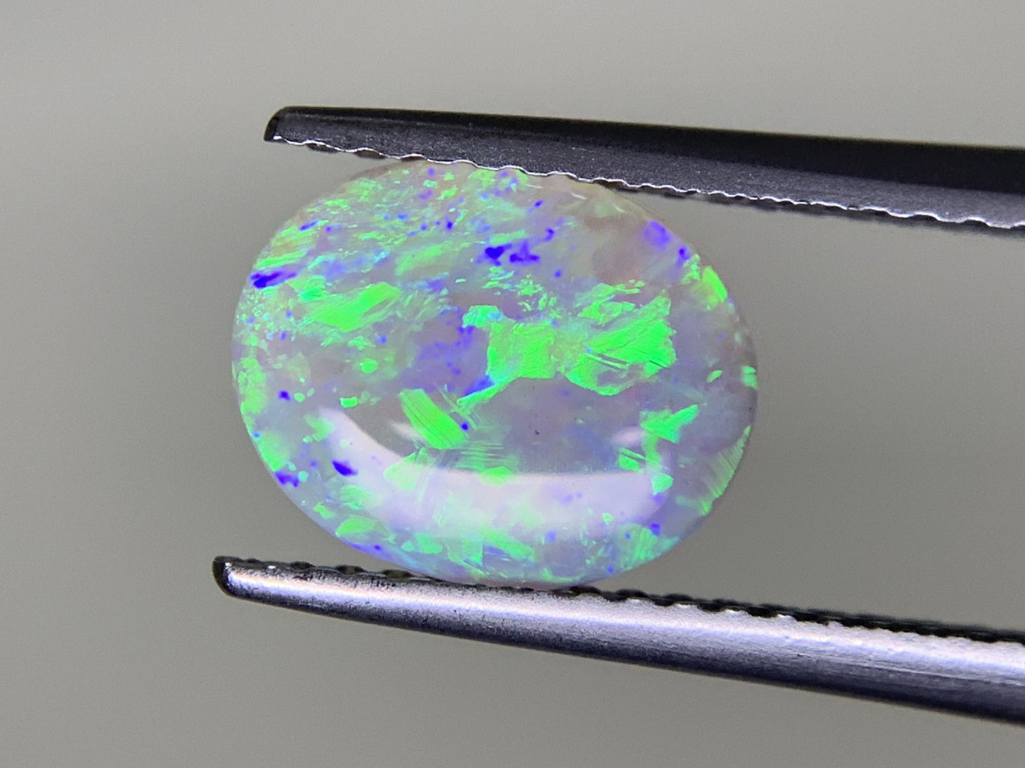 ブラックオパール 1.111ct 宝石ソーティング付き  9.3㎜×7.5㎜×2.6㎜  ルース（ 裸石 ） 3776Y