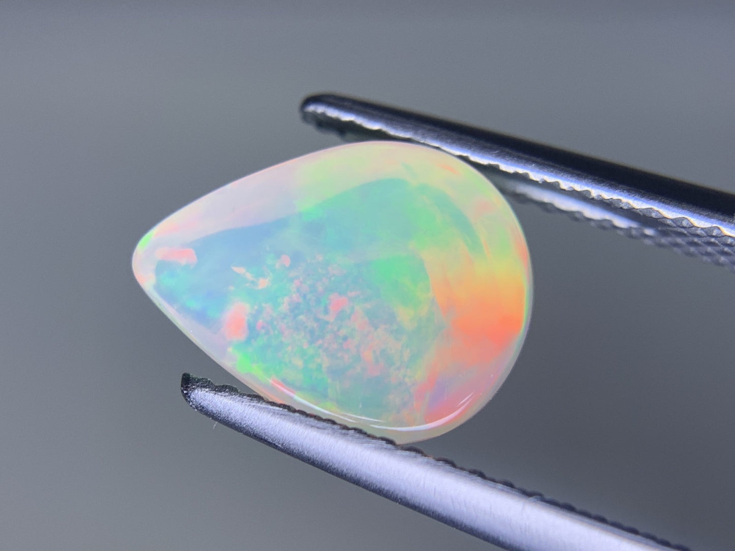 オパール 2.527ct 宝石ソーティング付き  11.6㎜×8.7㎜×5.4㎜  ルース（ 裸石 ） 3791Y