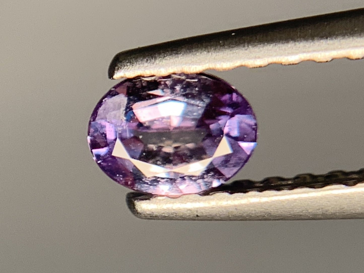 アレキサンドライト 0.228ct  中央宝石ソーティング付き  4.55㎜×3.49㎜×1.93㎜  ルース（ 裸石 ） 3797Y