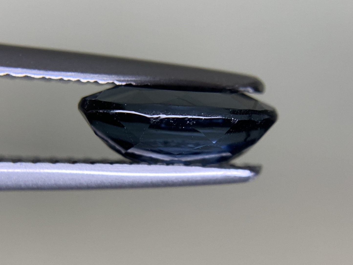 トルマリン 1.667ct 宝石ソーティング付き 9.8㎜×5.7㎜×3.9㎜ ルース（ 裸石 ） 3804Y