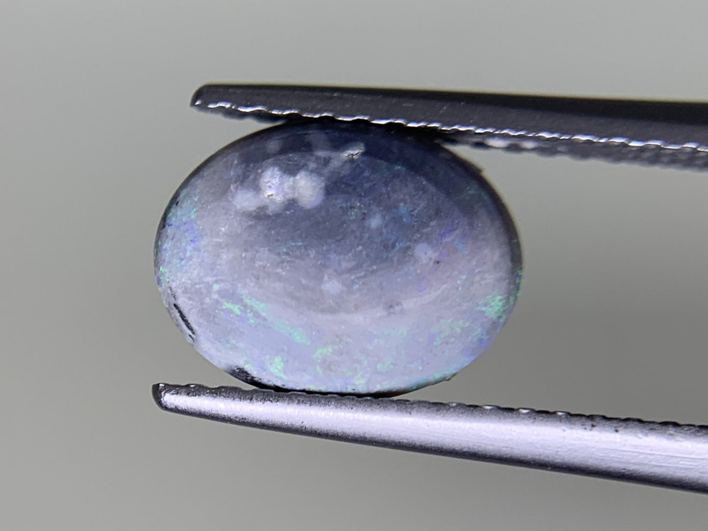 ブラックオパール 1.243ct 宝石ソーティング付き  9.2㎜×7.1㎜×3.1㎜  ルース（ 裸石 ） 3838Y