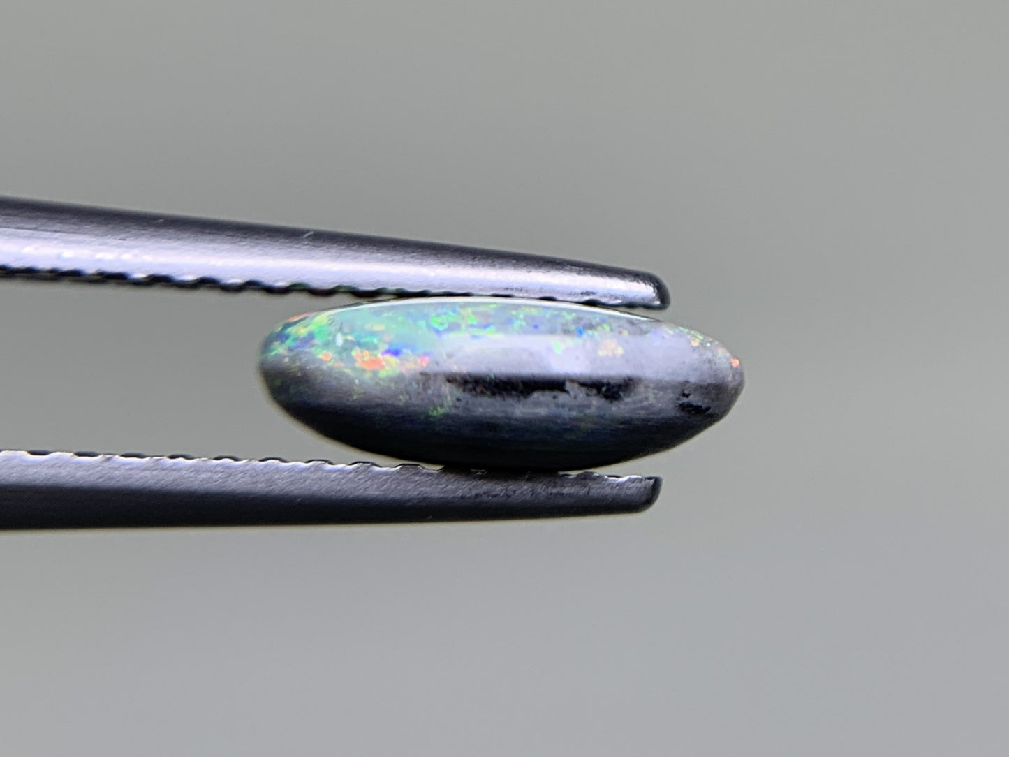 ブラックオパール 1.243ct 宝石ソーティング付き  9.2㎜×7.1㎜×3.1㎜  ルース（ 裸石 ） 3838Y