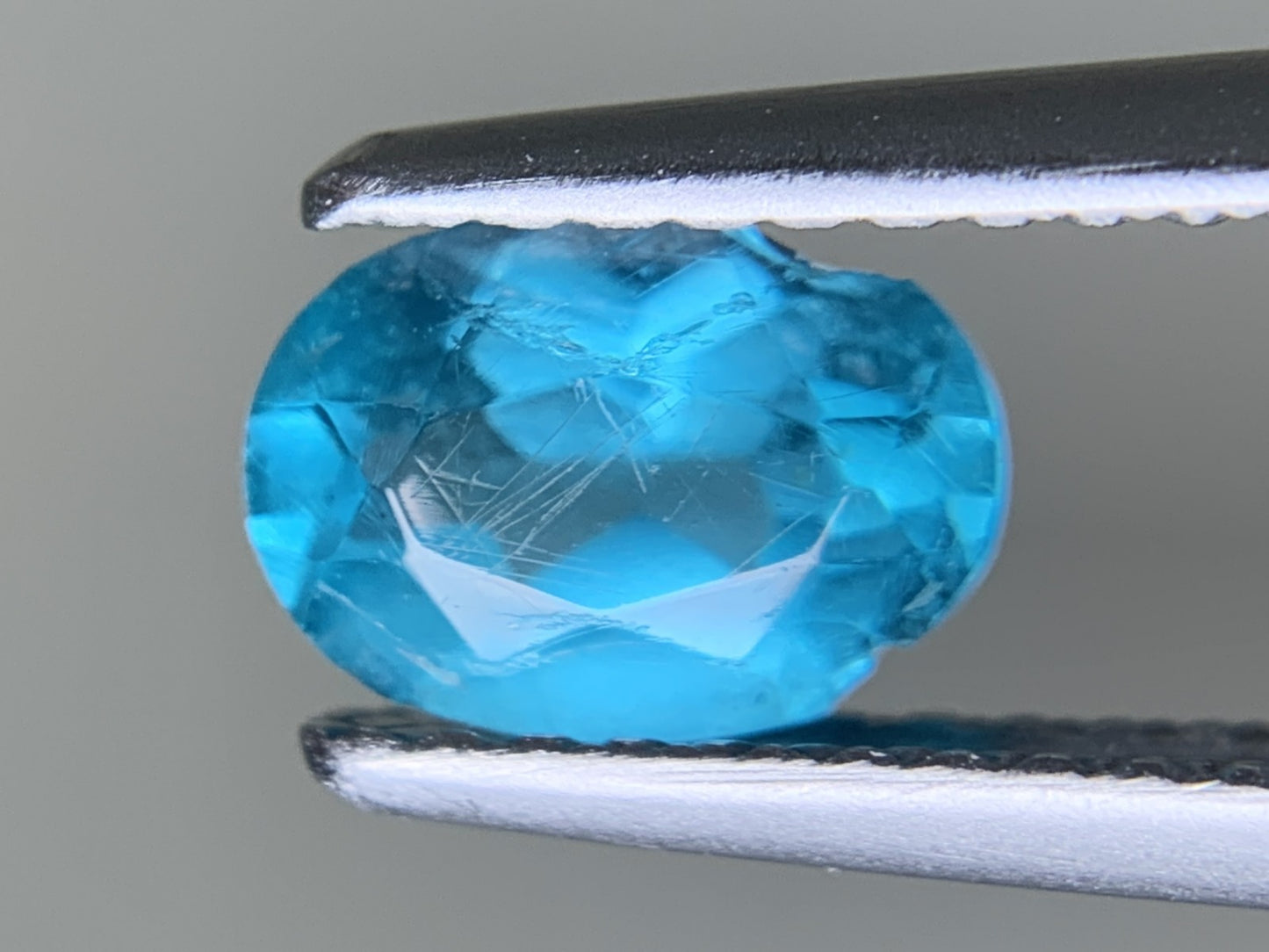 アパタイト 0.882ct  宝石ソーティング付き  7.1㎜×5.2㎜×3.6㎜  ルース（ 裸石 ） 3839Y