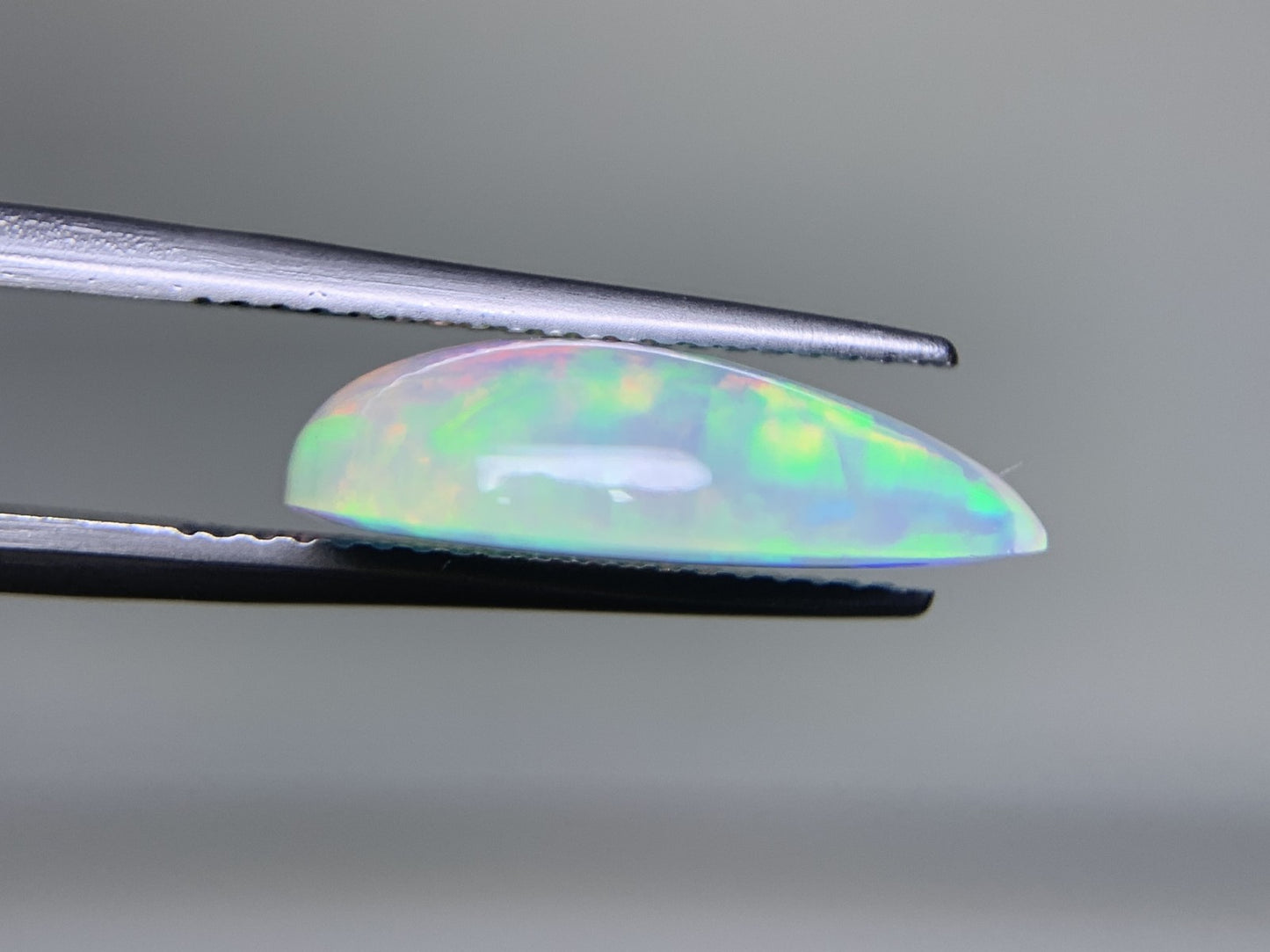 オパール 3.771ct 宝石ソーティング付き  16.8㎜×10.6㎜×4.8㎜  ルース（ 裸石 ） 3883Y