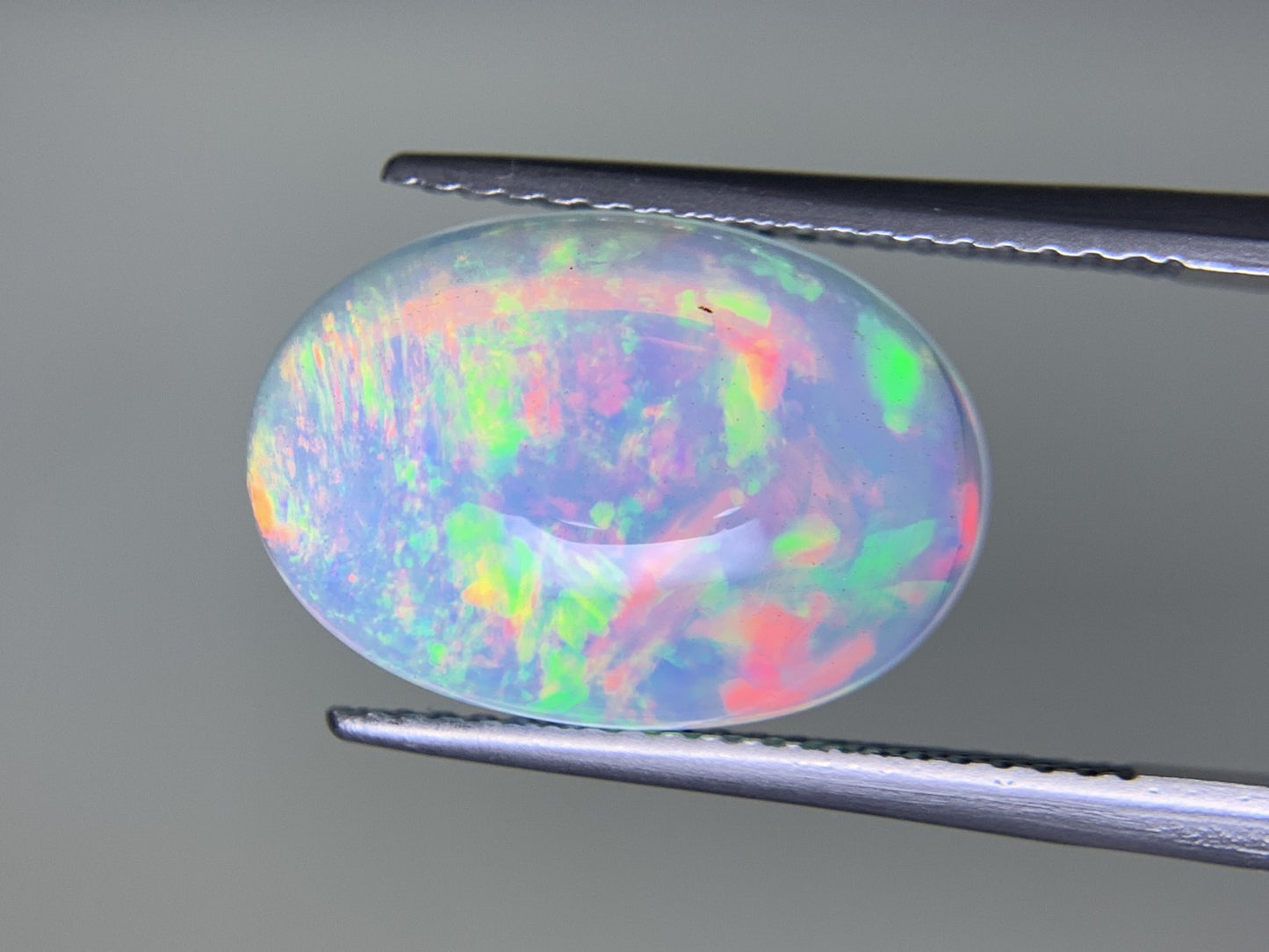 オパール 4.250ct 宝石ソーティング付き  15.7㎜×11.0㎜×5.4㎜  ルース（ 裸石 ） 3886Y