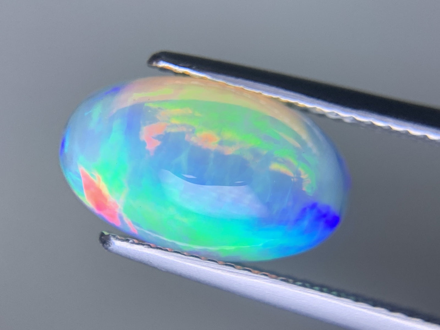 オパール 2.643ct 宝石ソーティング付き 14.0㎜×8.4㎜×4.8㎜ ルース（ 裸石 ） 3894Y