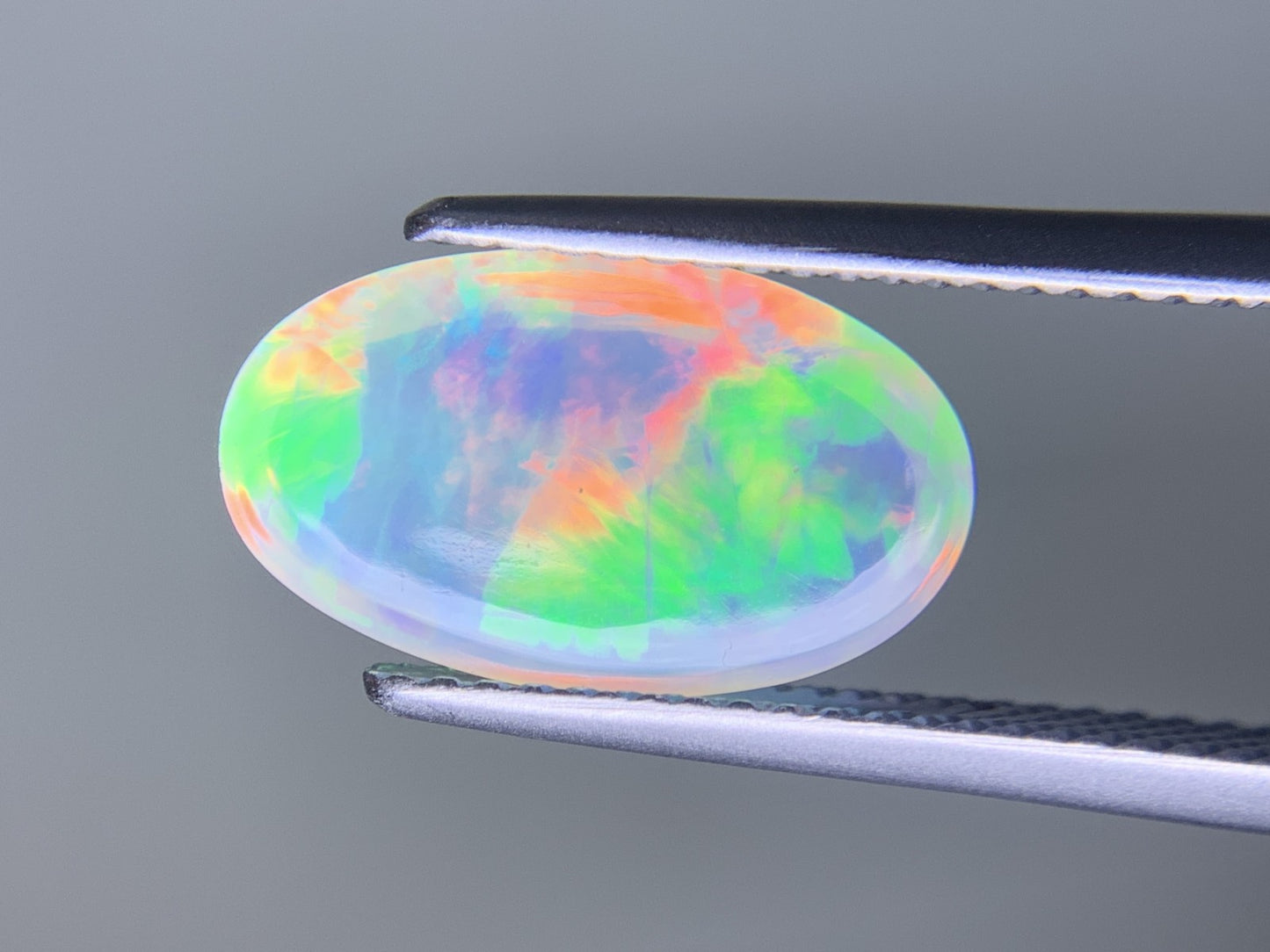 オパール 2.643ct 宝石ソーティング付き 14.0㎜×8.4㎜×4.8㎜ ルース（ 裸石 ） 3894Y