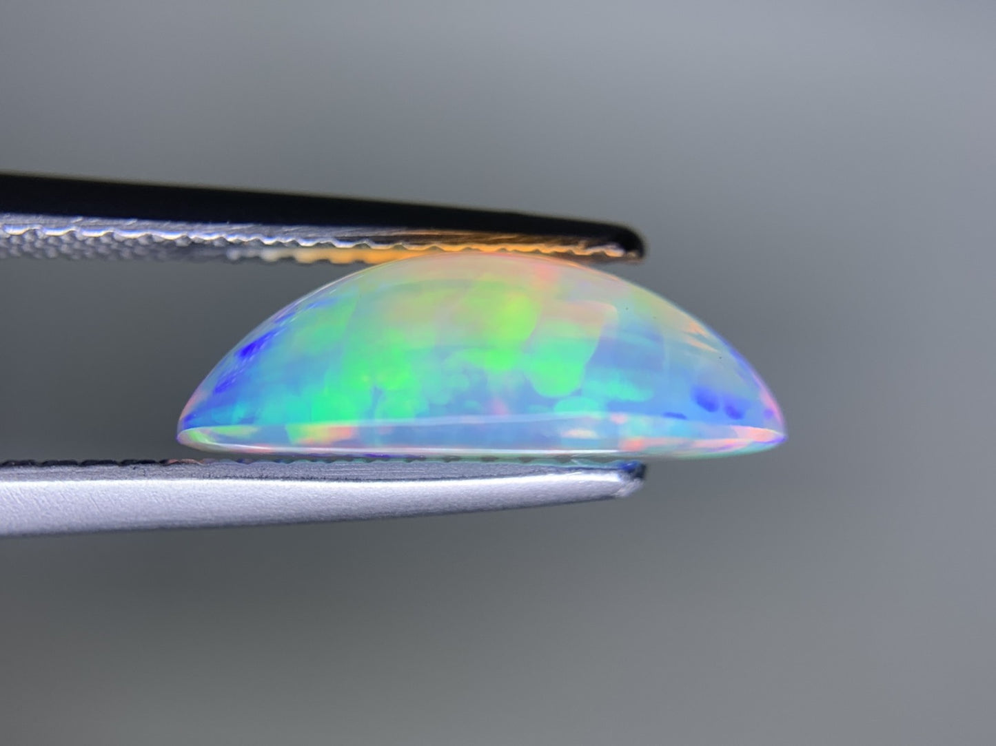 オパール 2.643ct 宝石ソーティング付き 14.0㎜×8.4㎜×4.8㎜ ルース（ 裸石 ） 3894Y