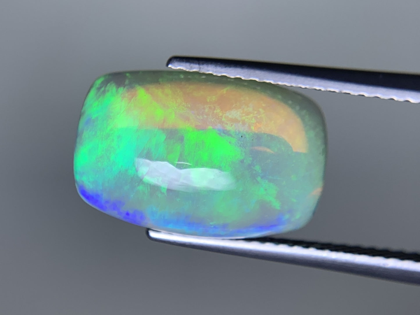 オパール 4.454ct 宝石ソーティング付き  15.0㎜×9.8㎜×5.4㎜  ルース（ 裸石 ） 3909Y