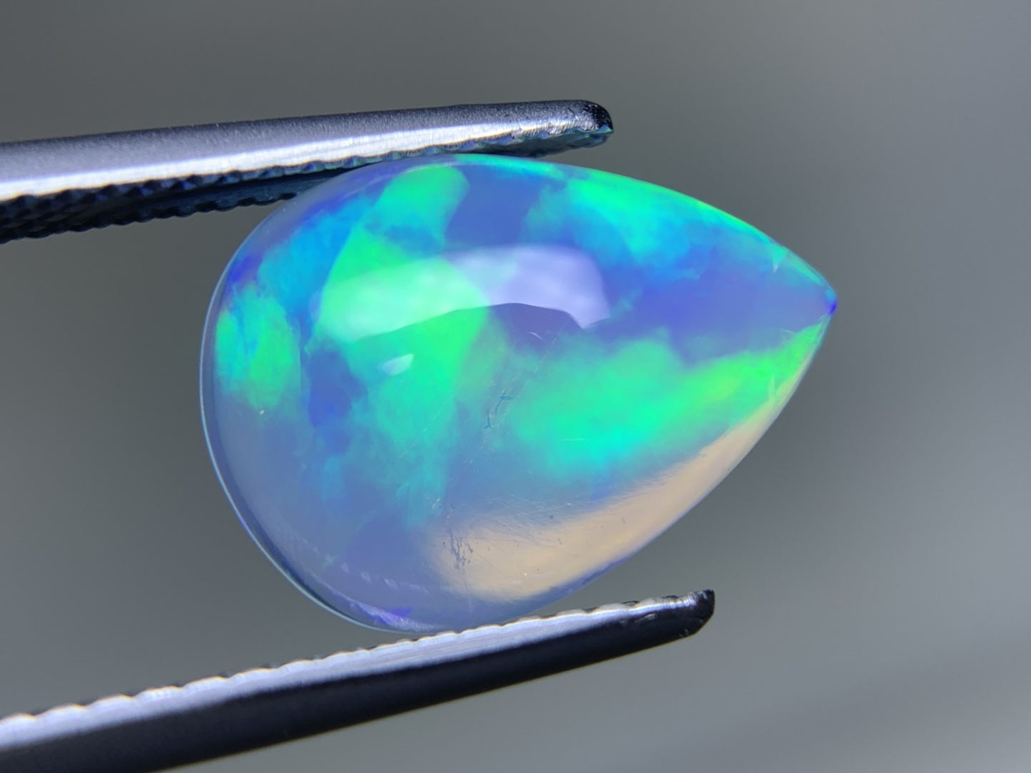 オパール 2.435ct 宝石ソーティング付き 14.0㎜×10.1㎜×4.1㎜ ルース（ 裸石 ） 3919Y