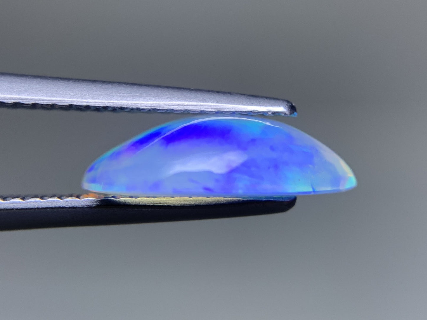 オパール 2.435ct 宝石ソーティング付き 14.0㎜×10.1㎜×4.1㎜ ルース（ 裸石 ） 3919Y