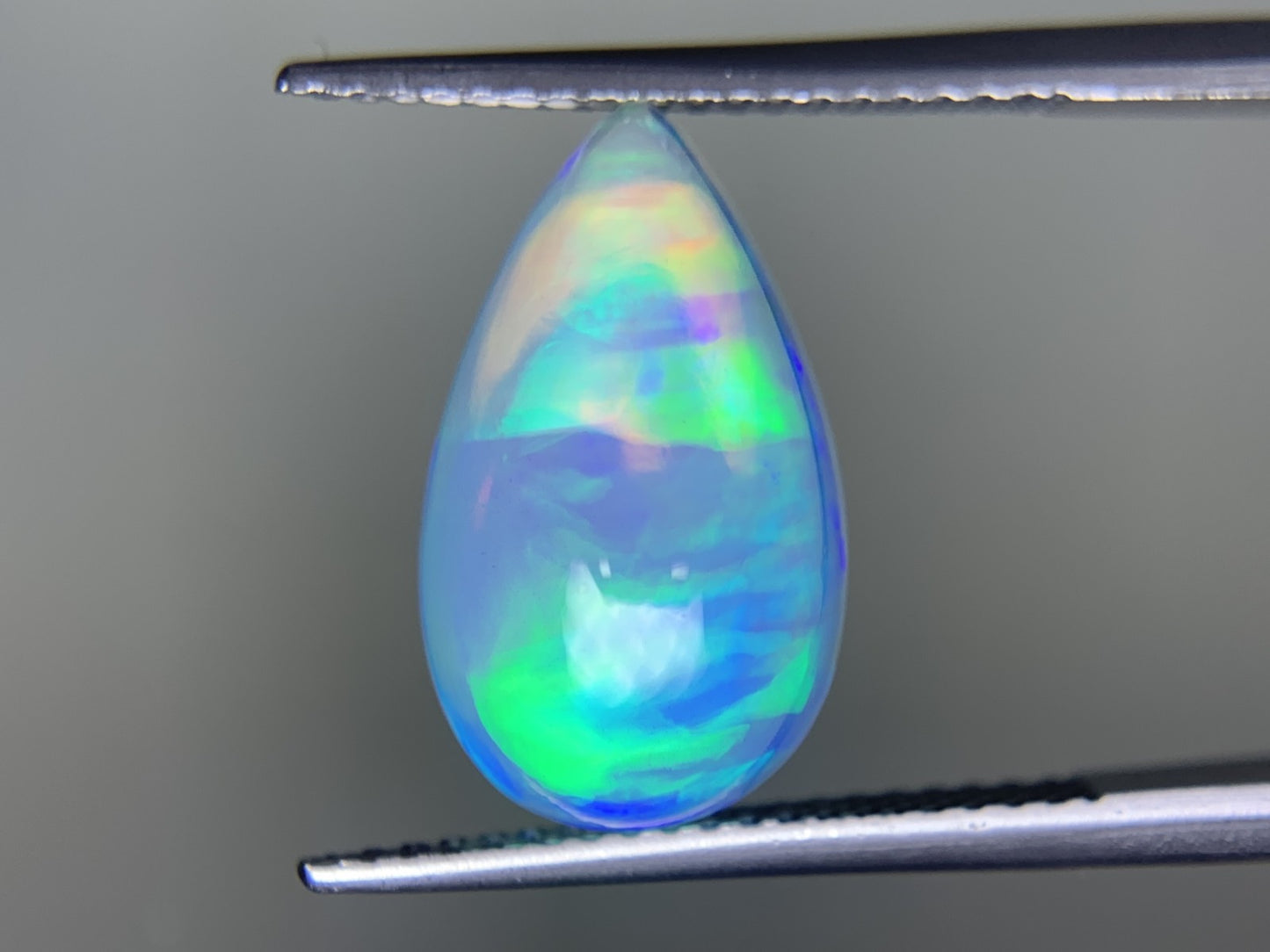 オパール 3.511ct 宝石ソーティング付き  15.9㎜×9.4㎜×5.1㎜  ルース（ 裸石 ） 3921Y