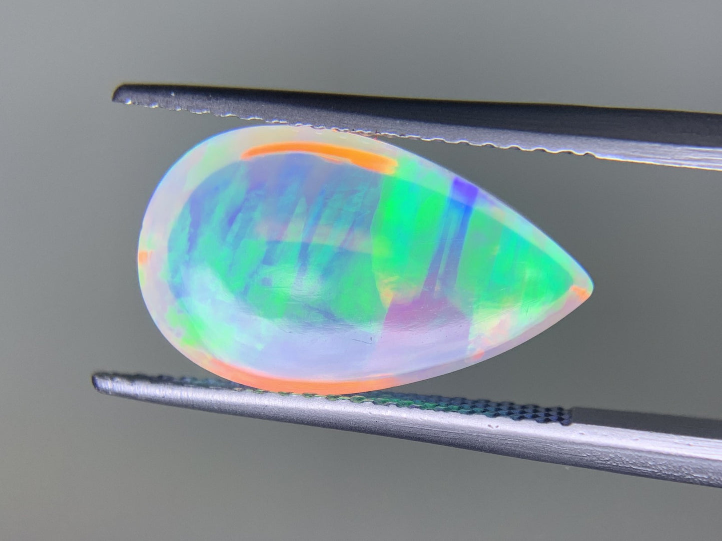 オパール 3.511ct 宝石ソーティング付き  15.9㎜×9.4㎜×5.1㎜  ルース（ 裸石 ） 3921Y