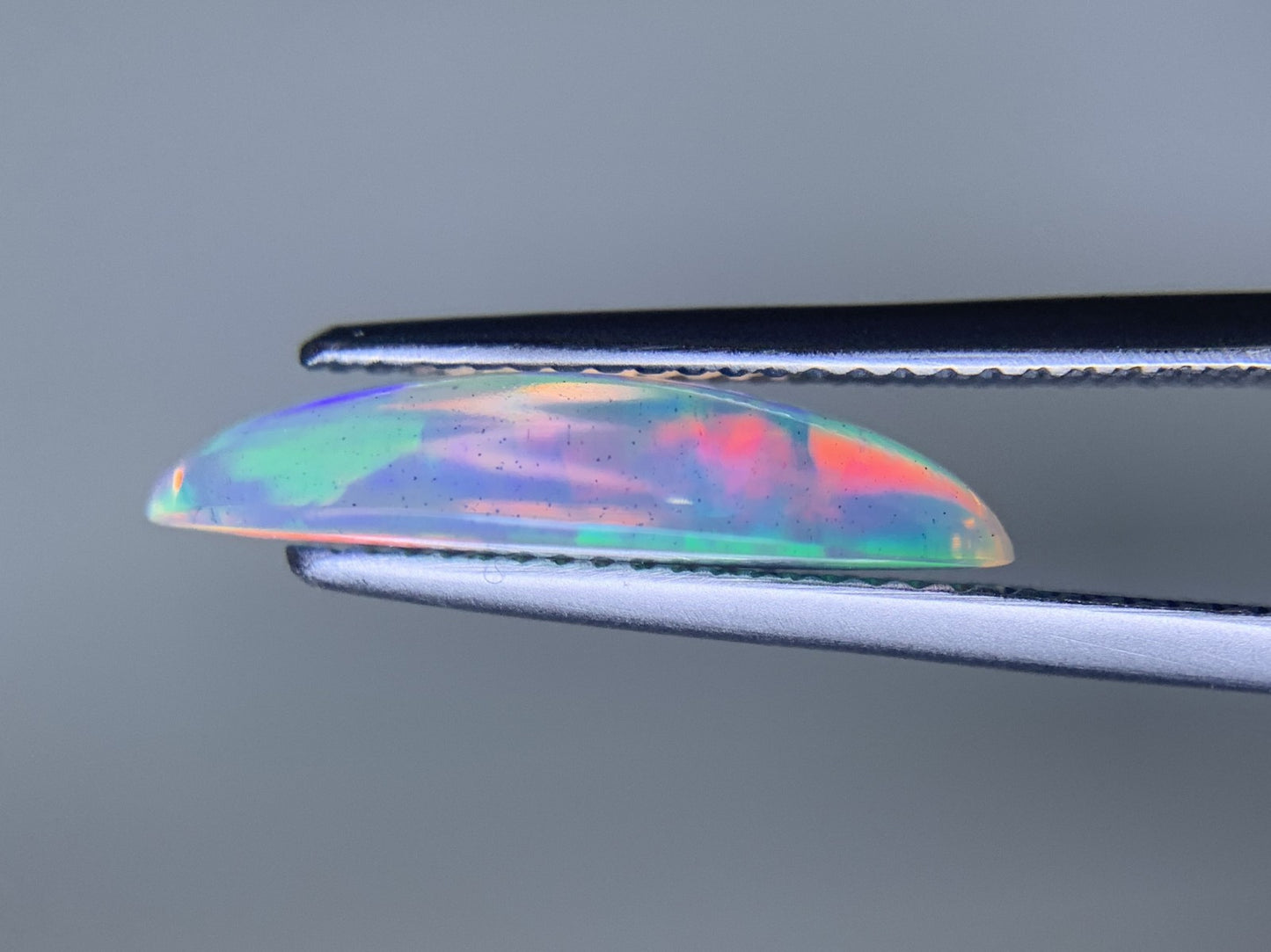 オパール 2.933ct 宝石ソーティング付き  18.0㎜×8.8㎜×3.9㎜  ルース（ 裸石 ） 3936Y