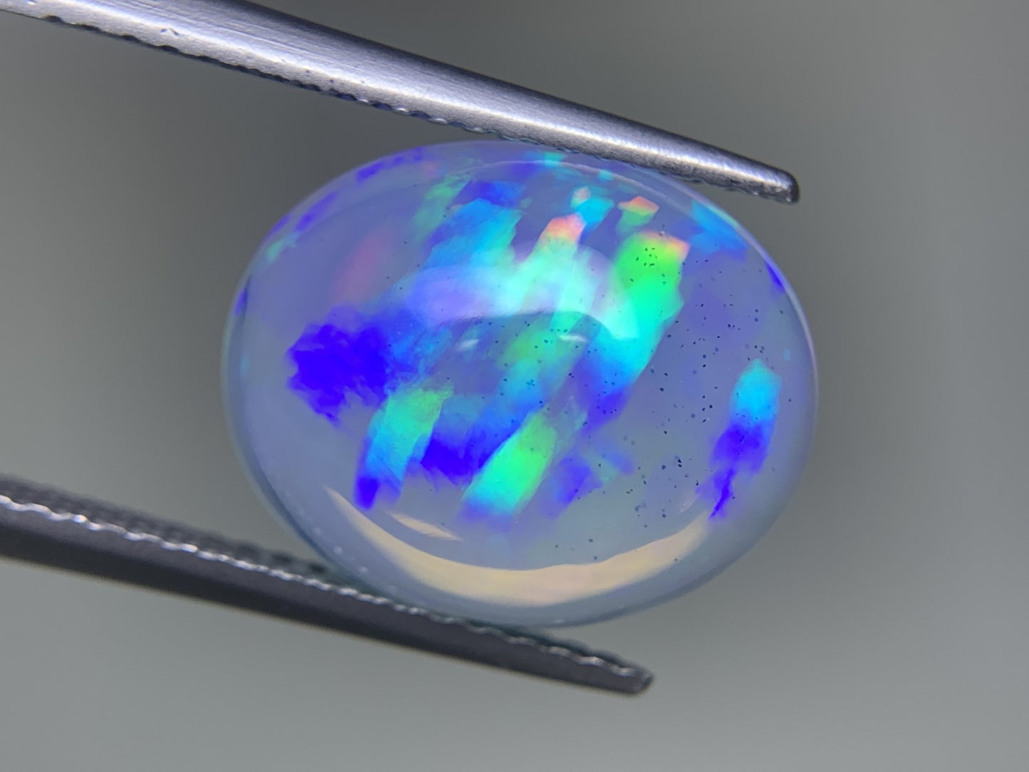 オパール 3.432ct 宝石ソーティング付き 13.6㎜×11.2㎜×4.7㎜ ルース（ 裸石 ） 3939Y