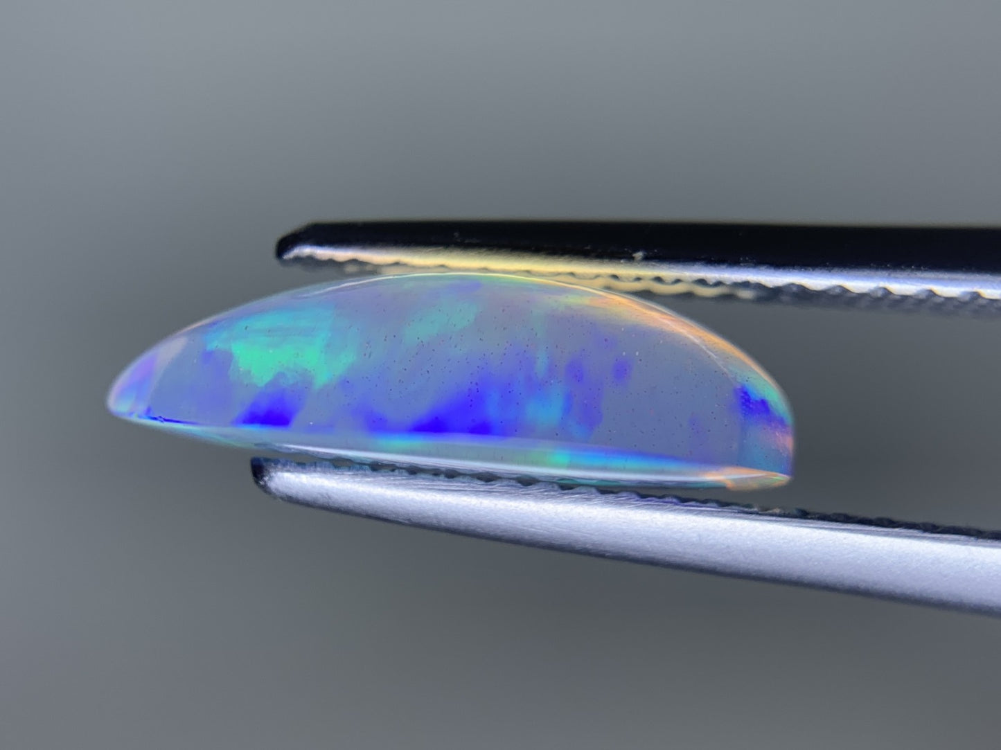 オパール 3.069 ct  宝石ソーティング付き  14.5㎜×10.7㎜×4.3㎜  ルース（ 裸石 ） 3940Y