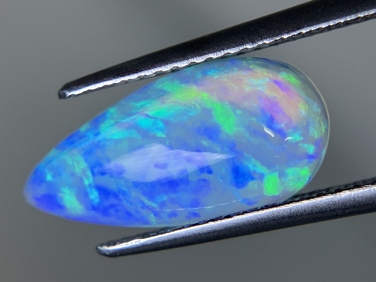 オパール 2.213ct 宝石ソーティング付き  15.3㎜×7.5㎜×4.0㎜  ルース（ 裸石 ） 3941YY