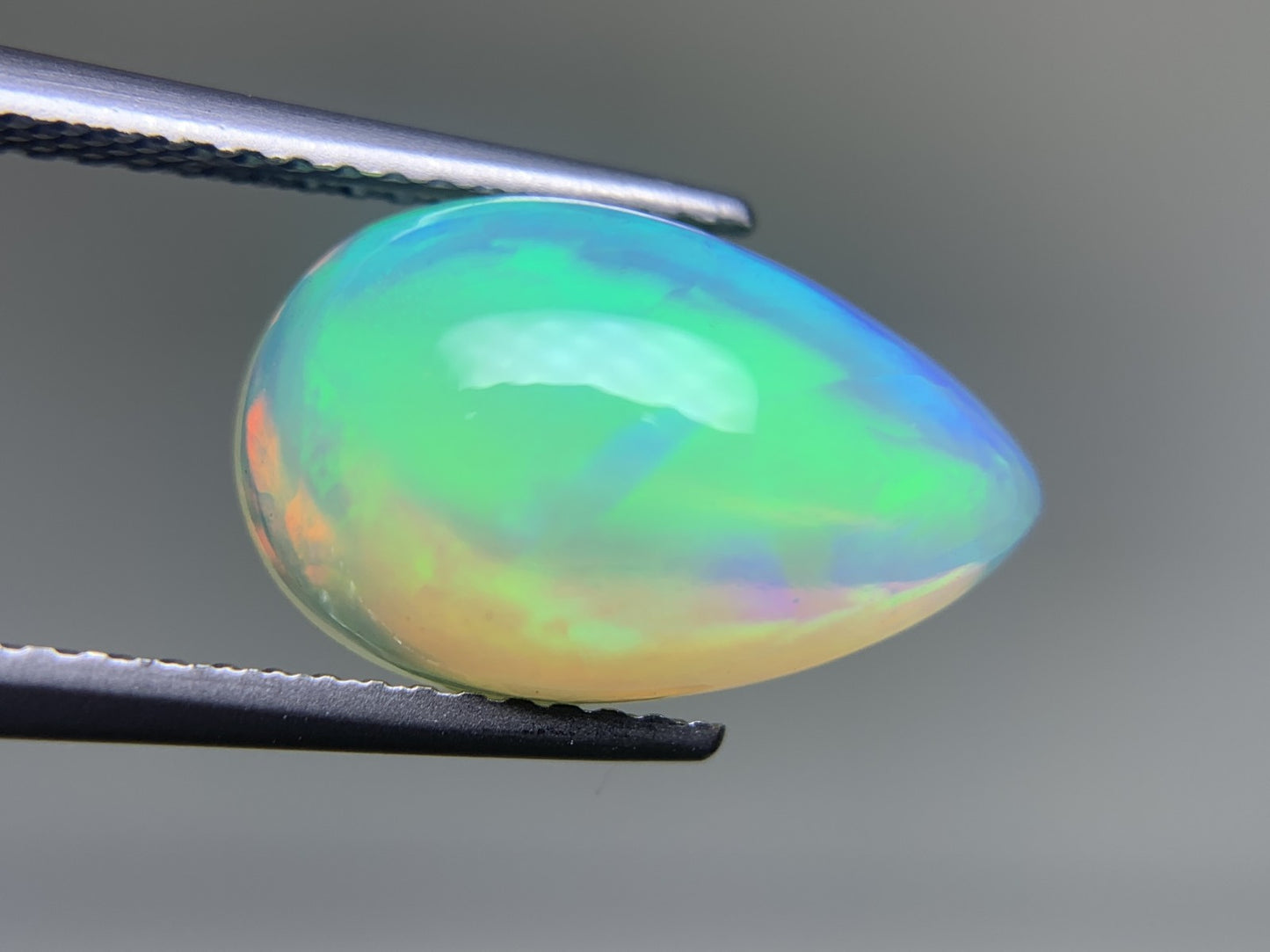 オパール 3.391ct 宝石ソーティング付き  14.9㎜×9.0㎜×5.3㎜  ルース（ 裸石 ） 3943Y