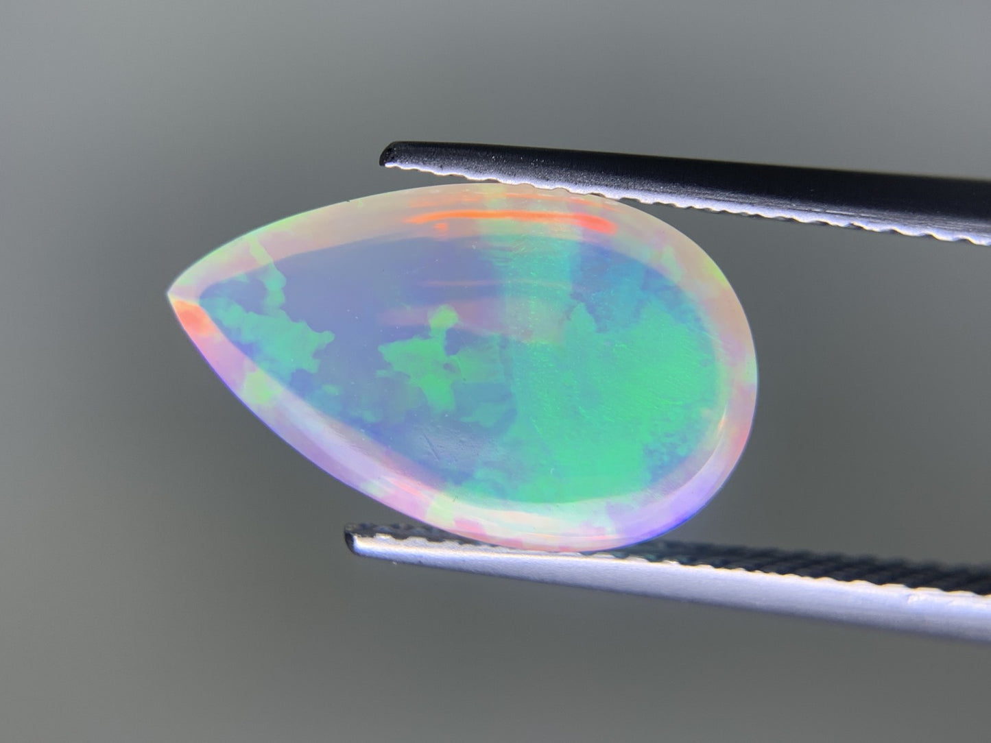 オパール 3.391ct 宝石ソーティング付き  14.9㎜×9.0㎜×5.3㎜  ルース（ 裸石 ） 3943Y