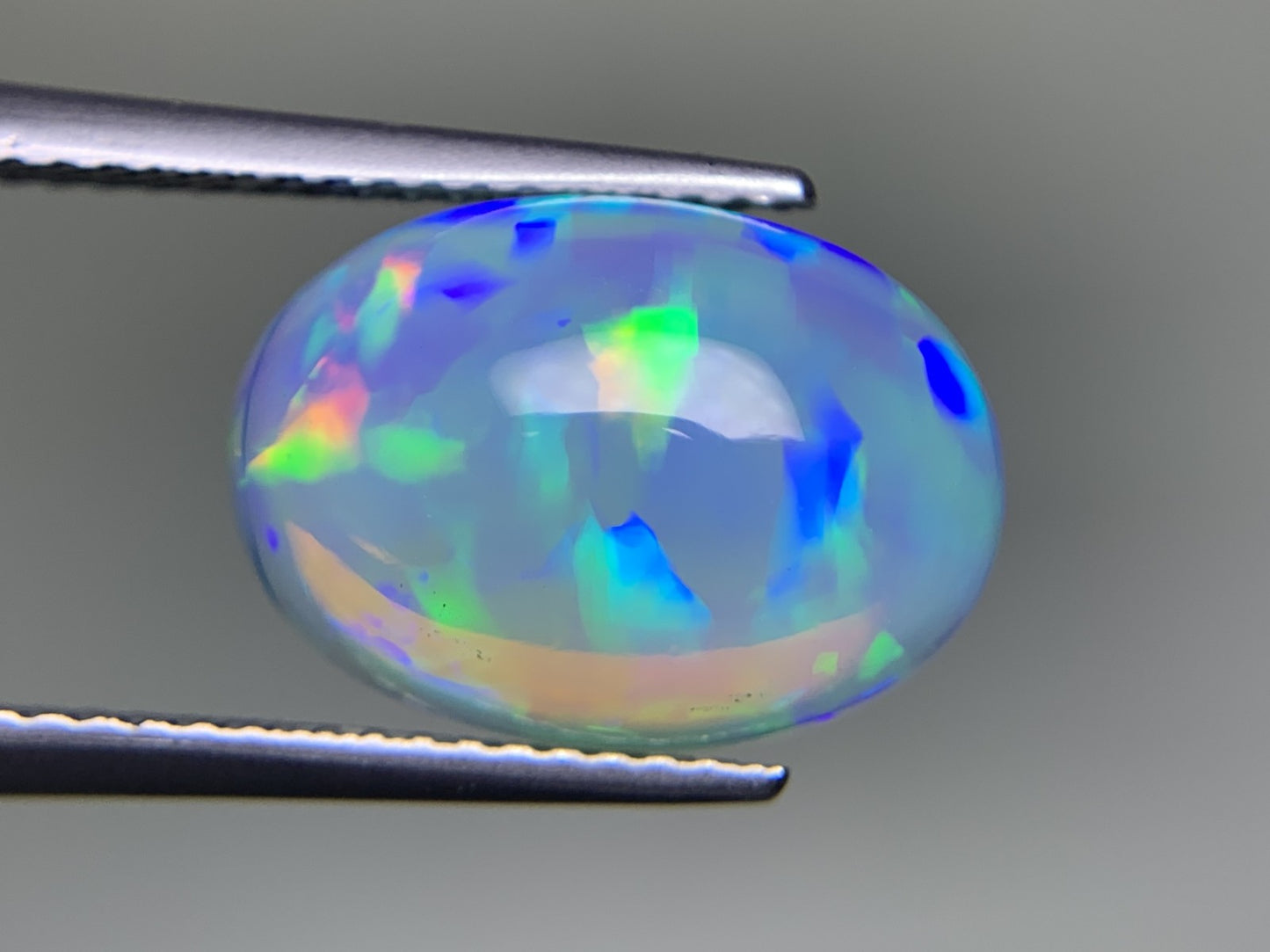 オパール 3.338ct 宝石ソーティング付き  14.0㎜×10.1㎜×4.9㎜  ルース（ 裸石 ） 3952Y
