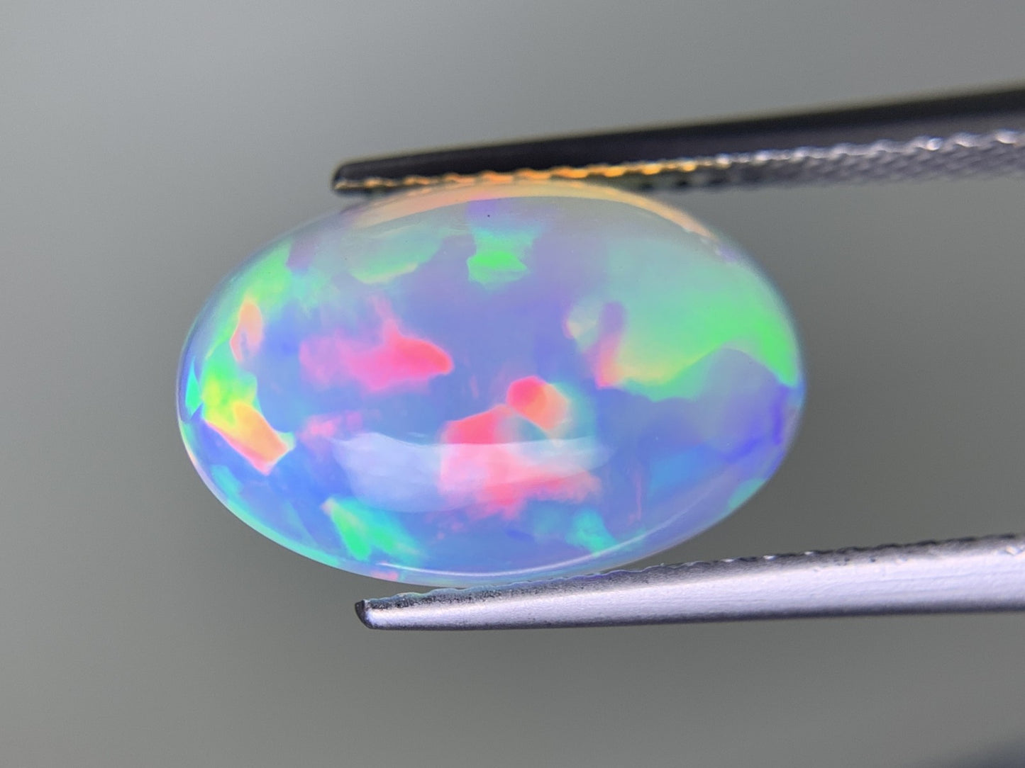 オパール 3.008ct 宝石ソーティング付き 14.2㎜×9.4㎜×5.0㎜ ルース（ 裸石 ） 3953Y