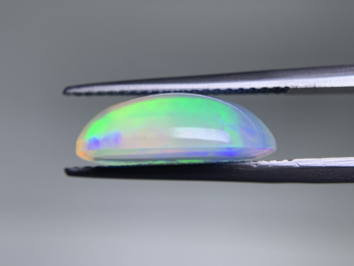 オパール 4.329ct 宝石ソーティング付き  14.9㎜×11.5㎜×5.3㎜  ルース（ 裸石 ） 3954Y