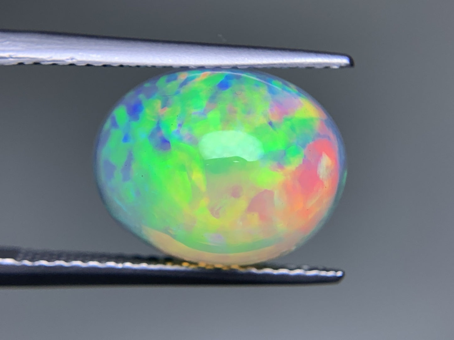 オパール 3.862ct 宝石ソーティング付き  13.1㎜×10.3㎜×6.3㎜  ルース（ 裸石 ） 3965Y