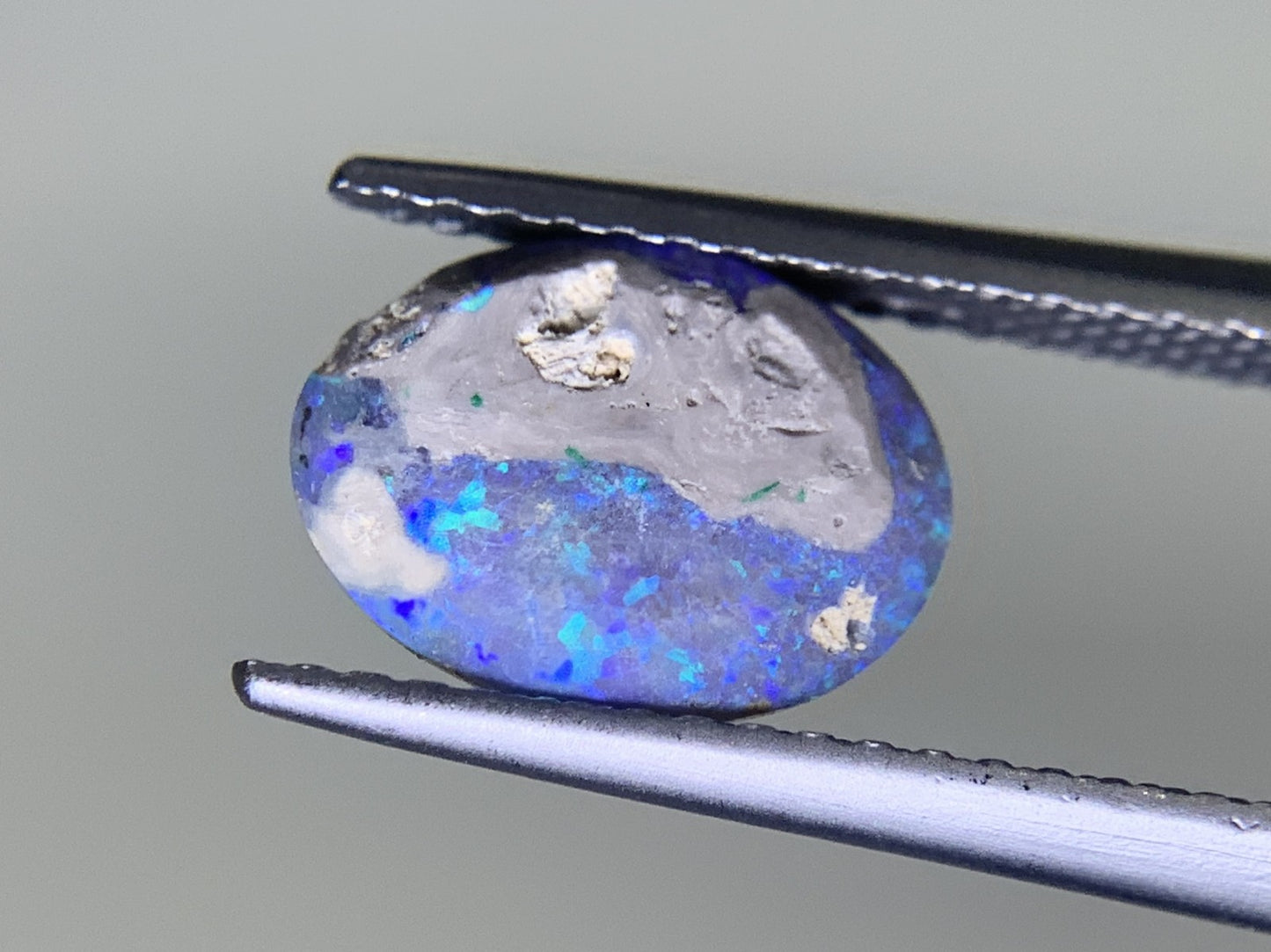 ブラックオパール 1.503ct 宝石ソーティング付き  9.6㎜×7.1㎜×3.4㎜  ルース（ 裸石 ） 3981Y