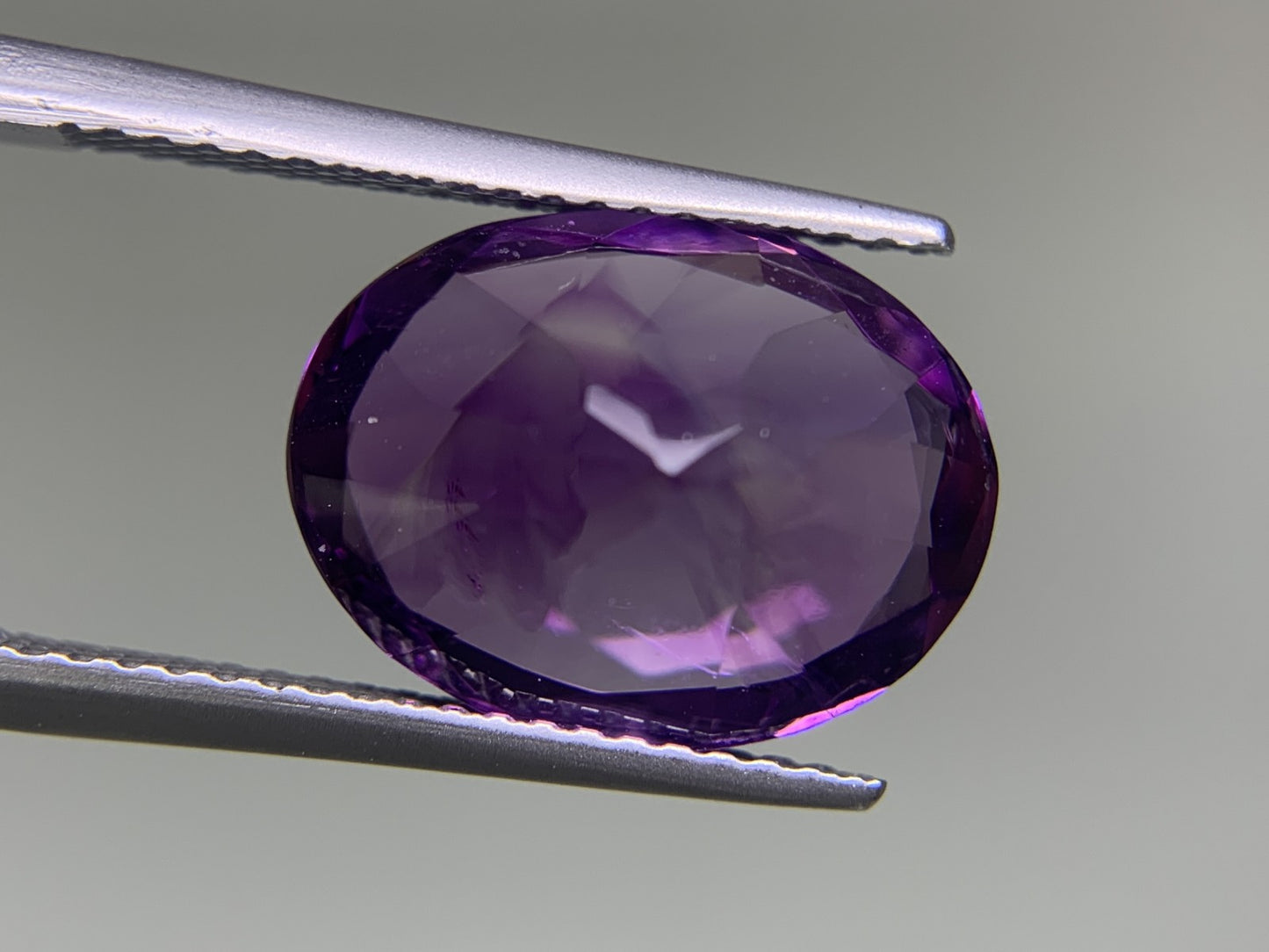 アメシスト（紫水晶） 5.201ct 宝石ソーティング付き  13.3㎜×10.2㎜×6.6㎜  ルース（ 裸石 ） 4000Y