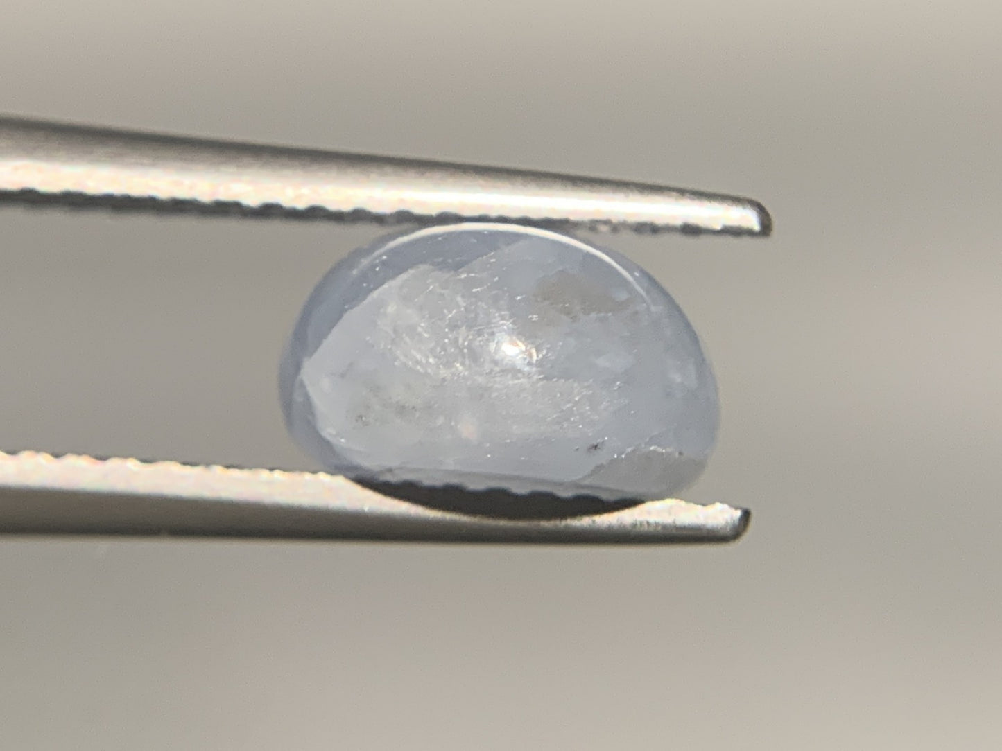 スターサファイア 4.198ct 宝石ソーティング付き  8.5㎜×7.6㎜×5.1㎜  ルース（ 裸石 ） 4015Y