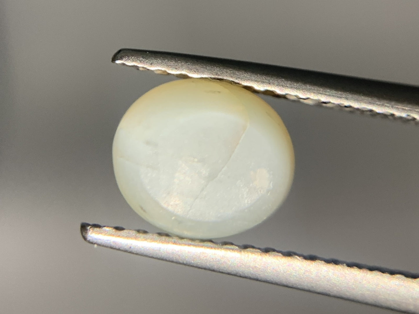 クリソベリルキャッツアイ 2.185ct 宝石ソーティング付き  6.9㎜×6.1㎜×4.6㎜  ルース（ 裸石 ） 4026Y
