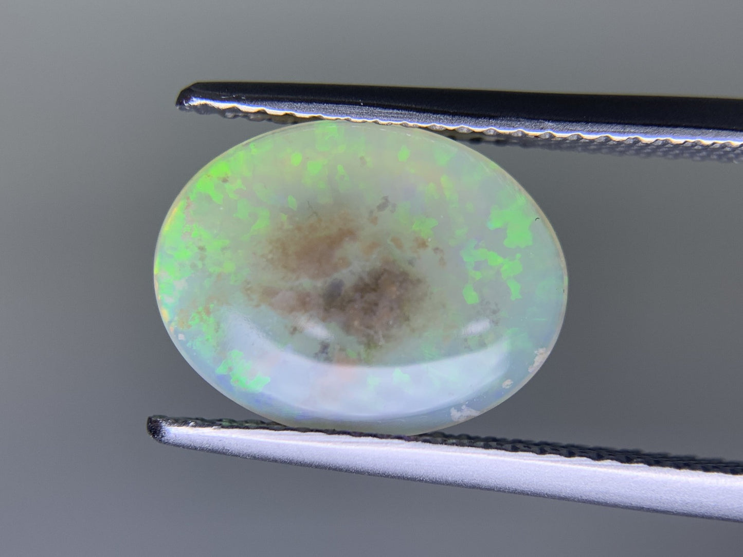 オパール 3.223ct  宝石ソーティング付き  13.1㎜×10.1㎜×3.8㎜  ルース（ 裸石 ） 4075Y