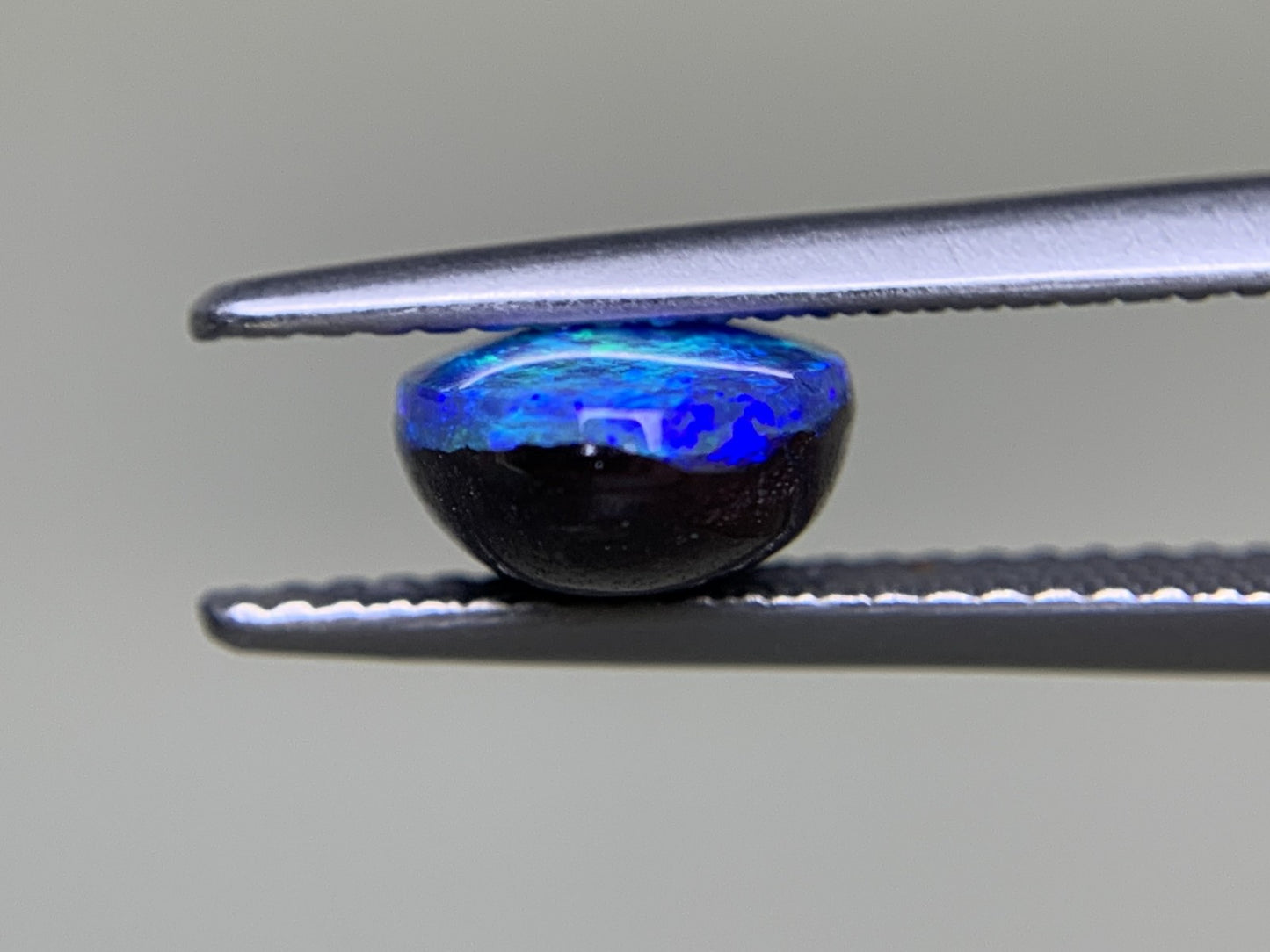 ボルダーオパール 2.608ct  宝石ソーティング付き  10.6㎜×7.2㎜×4.3㎜  ルース（ 裸石 ） 4100Y