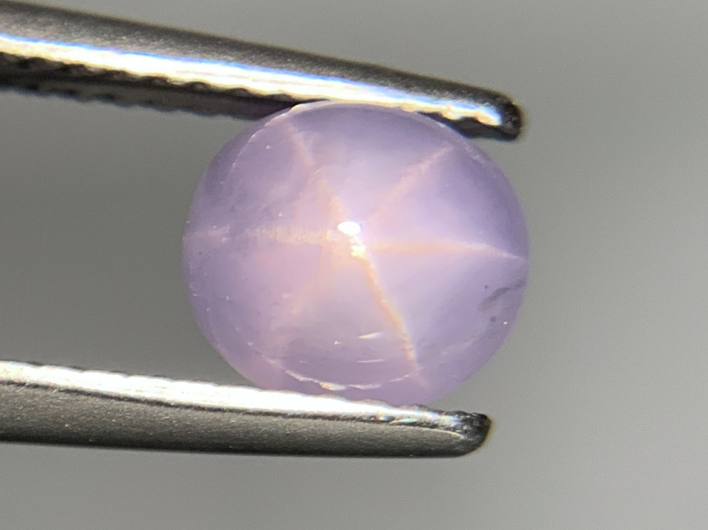 スターサファイア 2.121ct  宝石ソーティング付き  6.8㎜×6.2㎜×4.4㎜  ルース（ 裸石 ） 4107Y