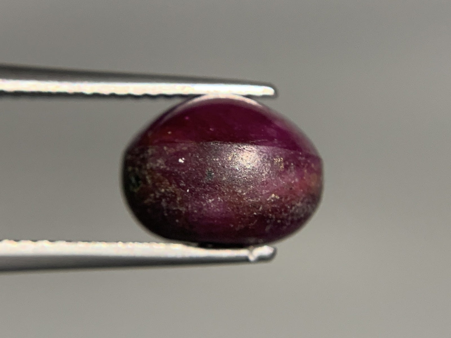 スタールビー 8.481ct  宝石ソーティング付き  10.5㎜×9.2㎜×7.9㎜  ルース（ 裸石 ） 4145Y