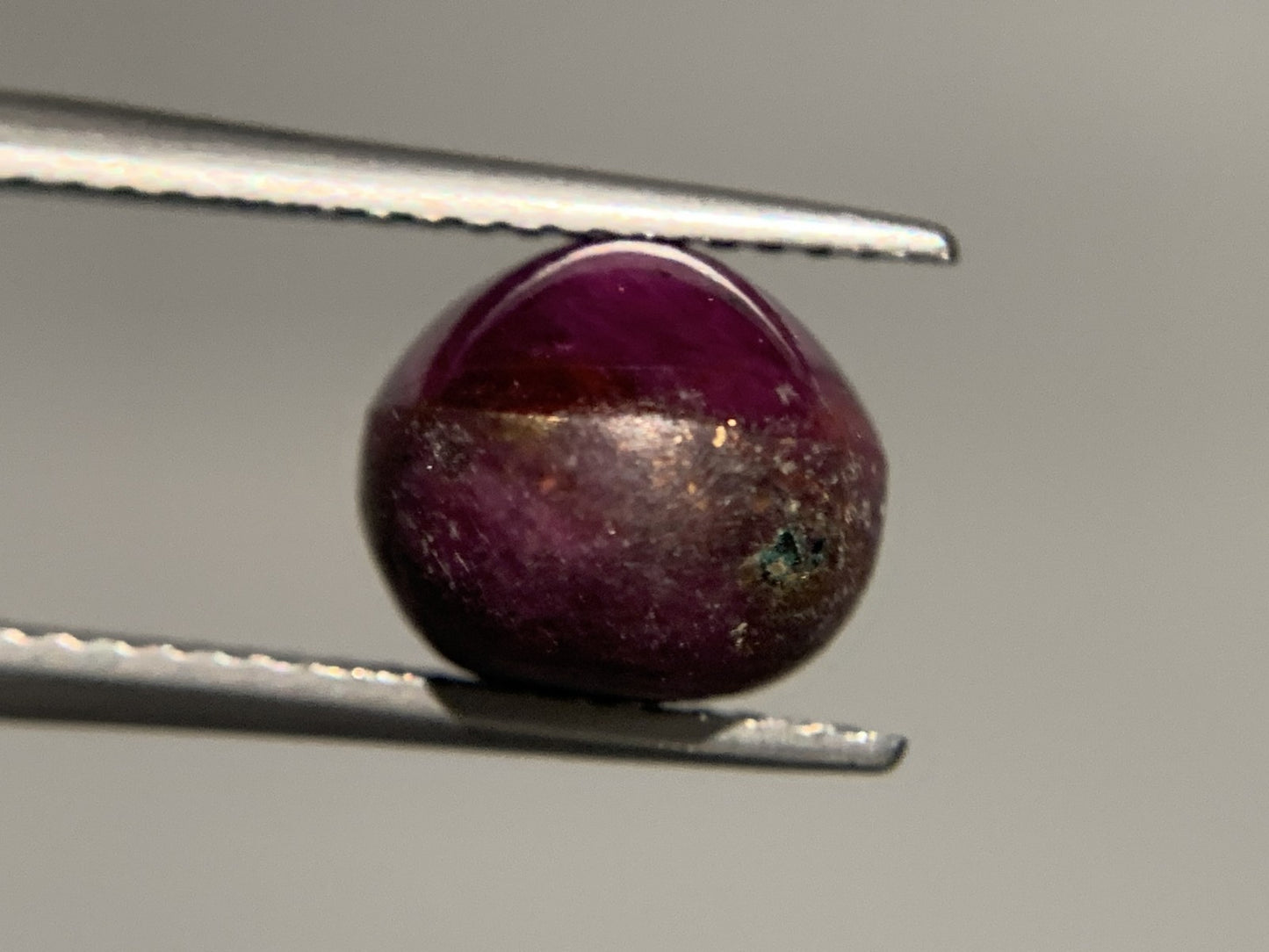 スタールビー 8.481ct  宝石ソーティング付き  10.5㎜×9.2㎜×7.9㎜  ルース（ 裸石 ） 4145Y