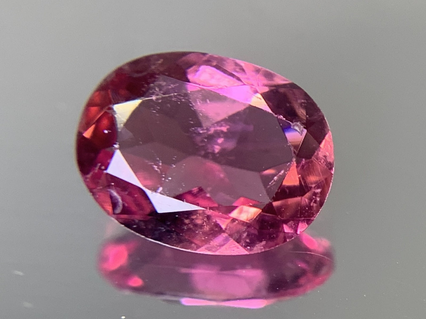 ピンクトルマリン 1.421ct 宝石ソーティング付き 8.9㎜×6.9㎜×3.4㎜ ルース（ 裸石 ） 4172Y