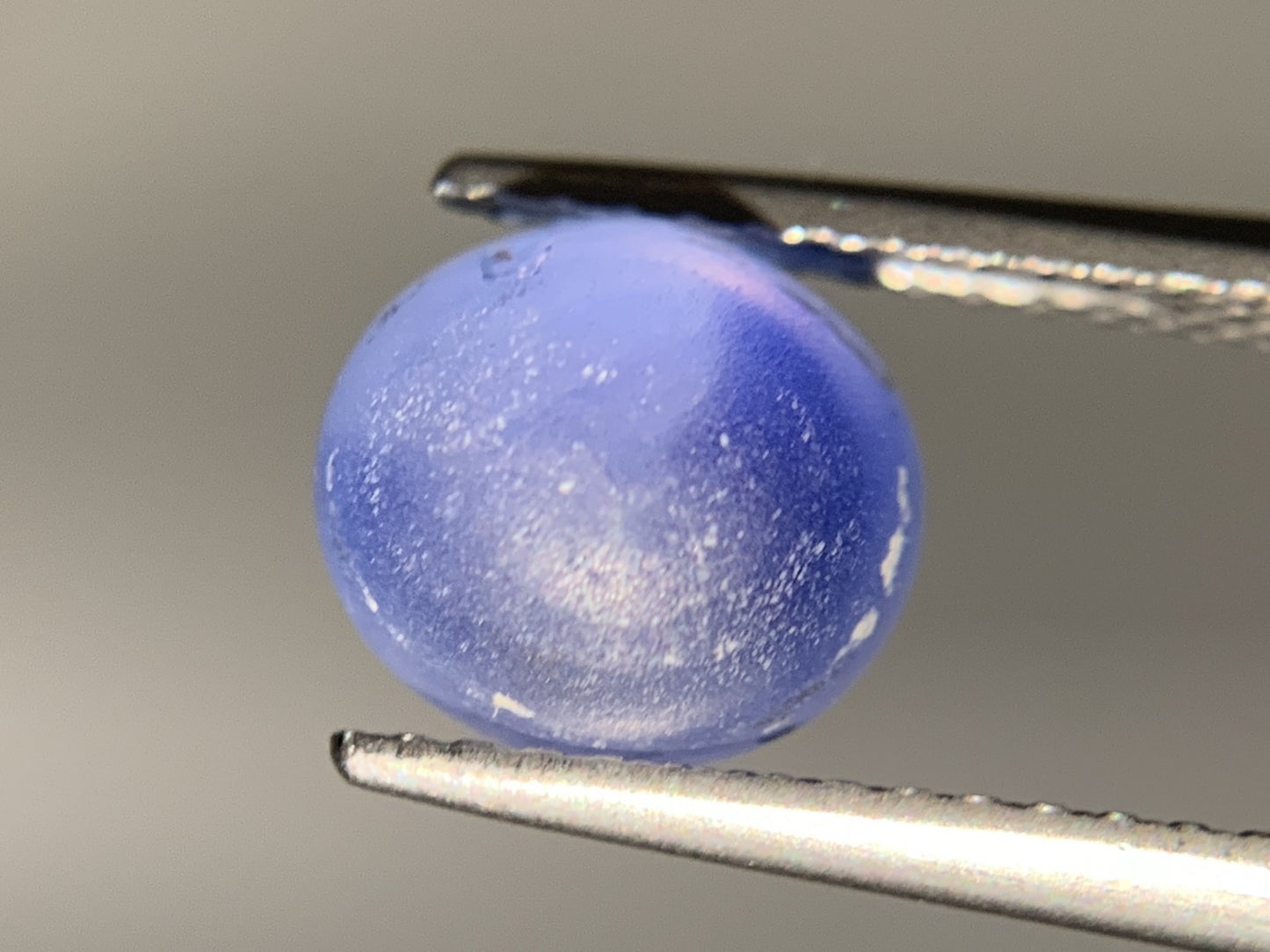 スターサファイア 3.868ct  宝石ソーティング付き  7.9㎜×7.1㎜×6.3㎜  ルース（ 裸石 ） 4189Y
