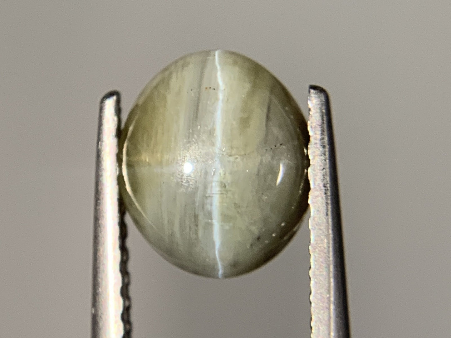 クリソベリルキャッツアイ 2.676ct 宝石ソーティング付き 7.9㎜×6.7㎜×5.1㎜ ルース（ 裸石 ） 4190Y