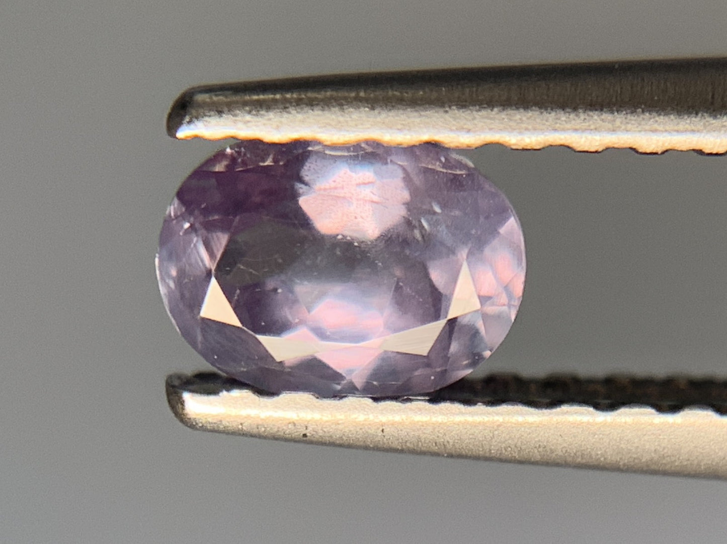 アレキサンドライト 0.482ct  中央宝石ソーティング付き  5.14㎜×3.89㎜×2.86㎜  ルース（ 裸石 ） 4278Y