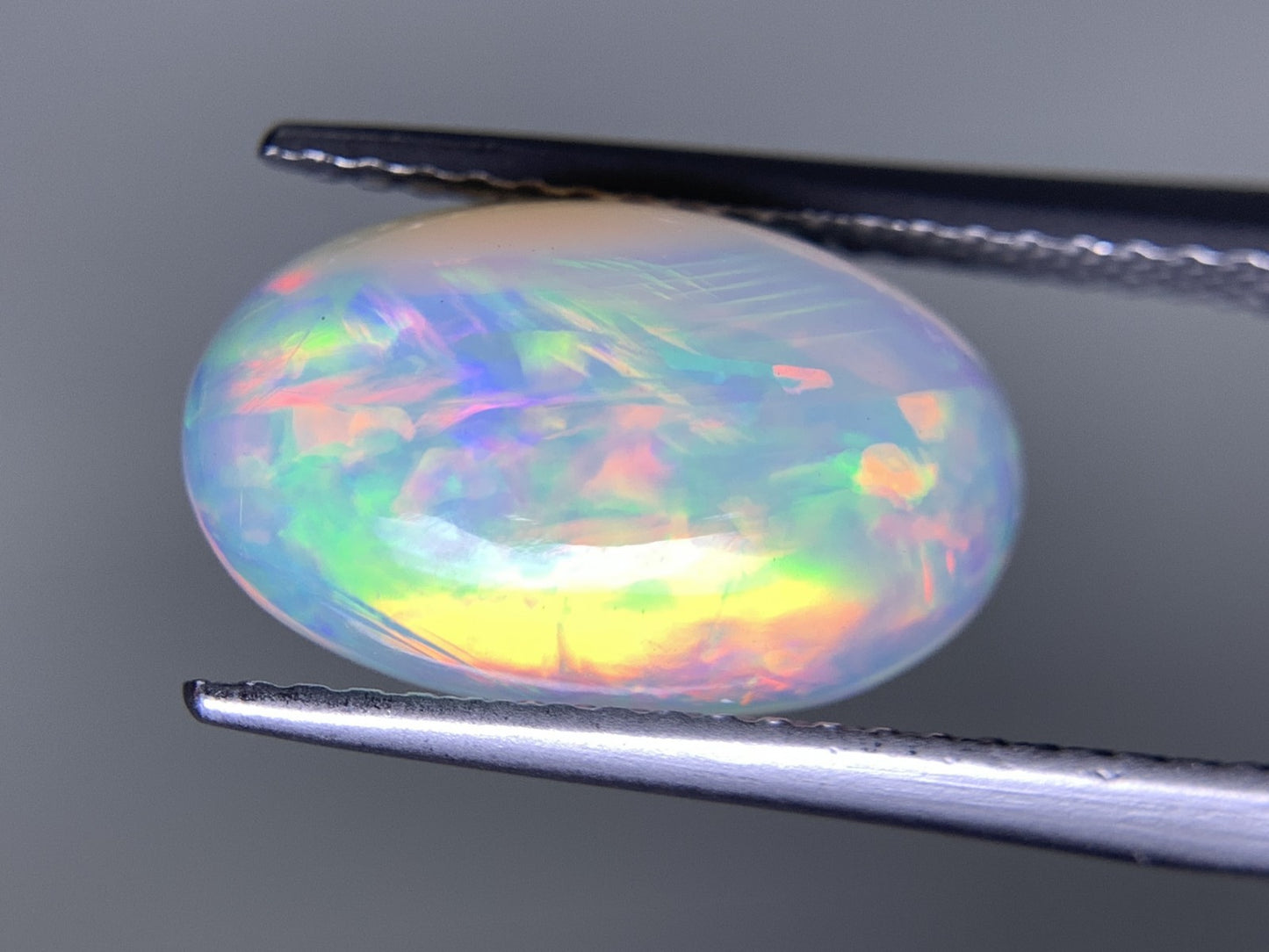 オパール 2.341ct  宝石ソーティング付き  13.5㎜×8.1㎜×4.6㎜  天然 ルース（ 裸石 ） 4287Y