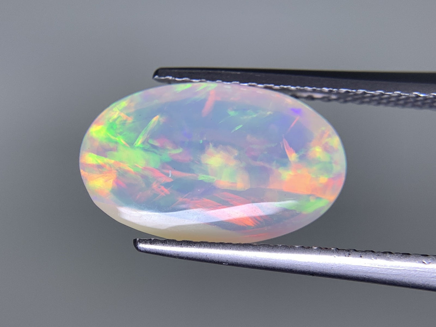 オパール 2.341ct  宝石ソーティング付き  13.5㎜×8.1㎜×4.6㎜  天然 ルース（ 裸石 ） 4287Y