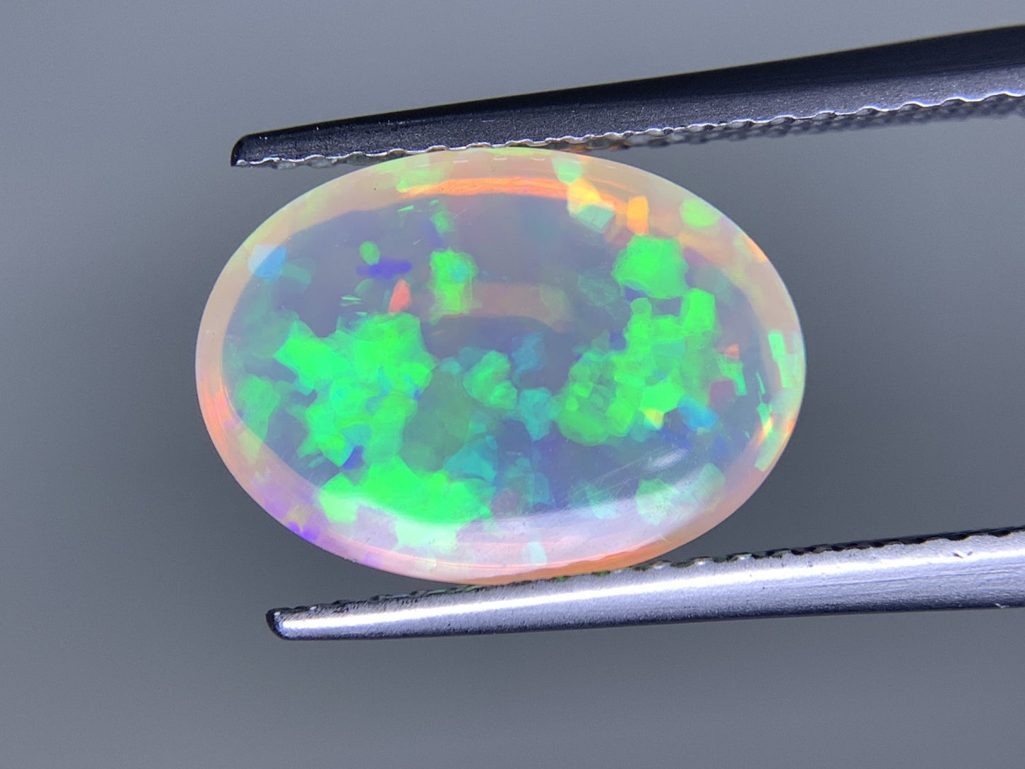 オパール 2.887ct 宝石ソーティング付き 12.8㎜×9.2㎜×5.1㎜ 天然 ルース（ 裸石 ） 4290Y