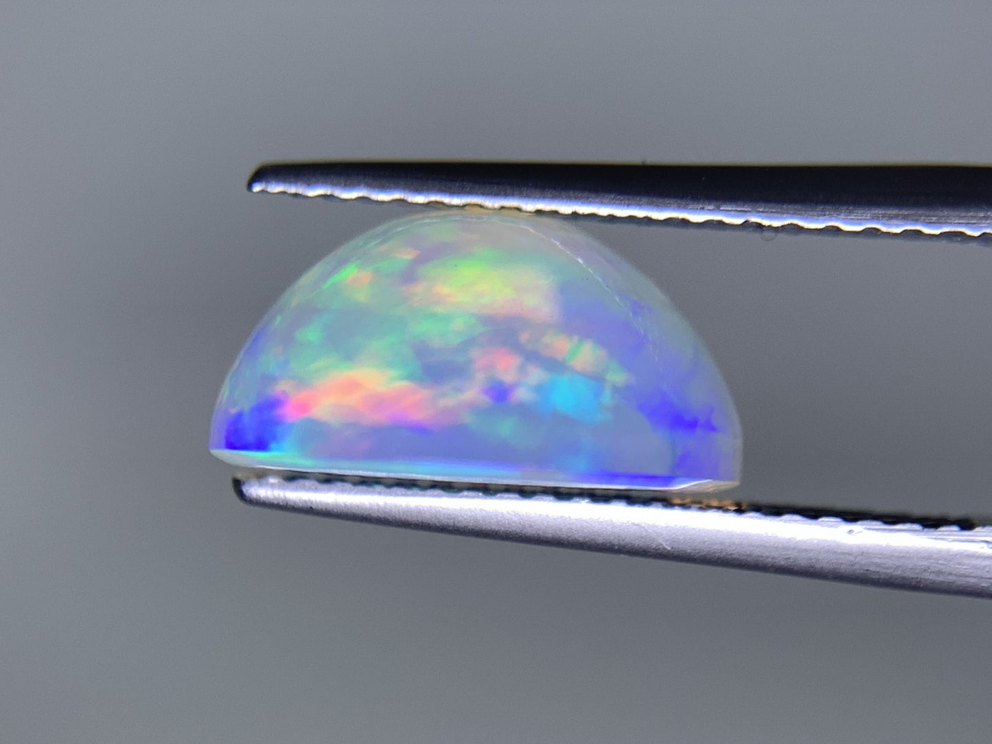 オパール 4.240ct  宝石ソーティング付き  12.1㎜×12.1㎜×6.3㎜  天然 ルース（ 裸石 ） 4292Y
