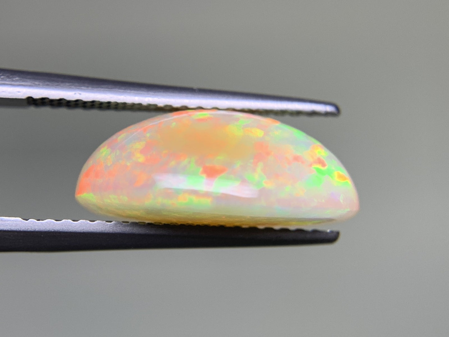 オパール 4.500ct 宝石ソーティング付き 15.2㎜×10.5㎜×6.2㎜ ルース（ 裸石 ） 4298Y
